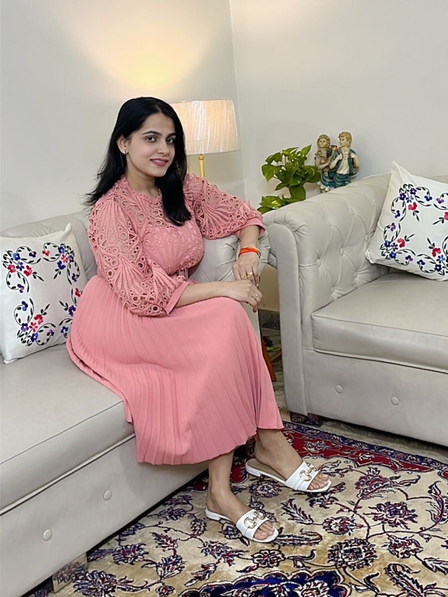 Elegant Geometric Pattern Lace High Rise Long Sleeve Pink Dress
