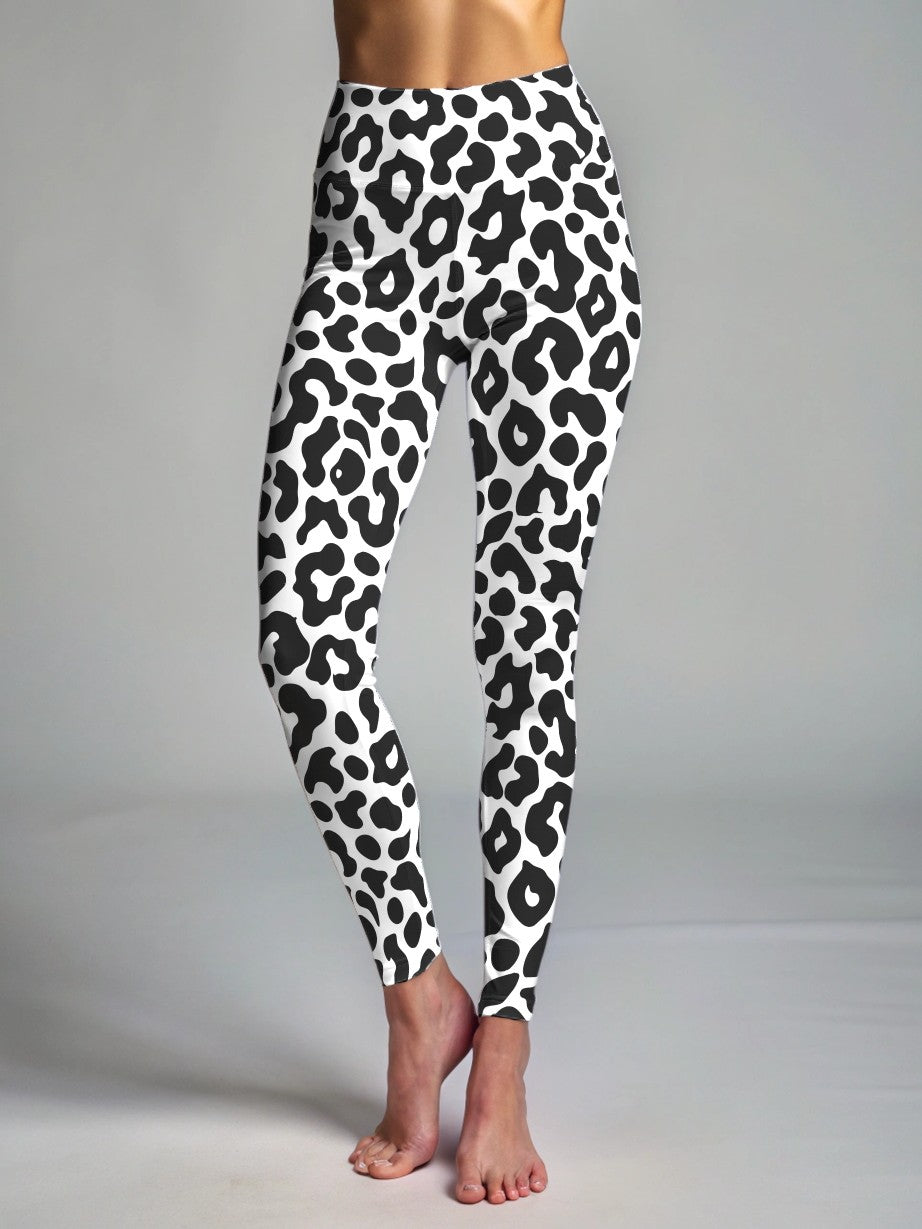 Trendy Leopard Print Premium Oversized Tee With Tummy Tuck Body Shaping Leggings Black Co-ord Set