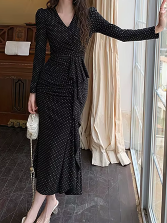 Chic Black V Neck Long Sleeve Bodycon Dress