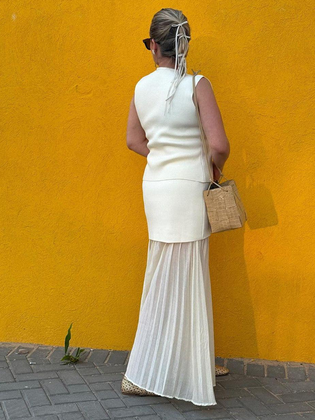 Fabulous Knitted Vest Coat With High Waist Pleated Skirt Co ord Set