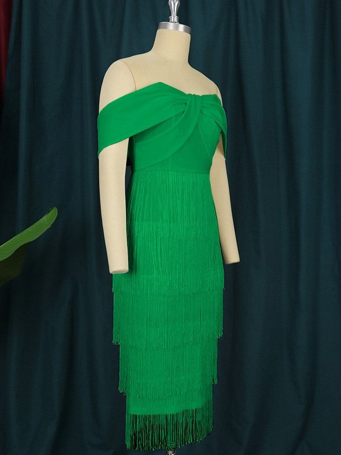 Fashionable Tassels Solid Boat Neck Dress