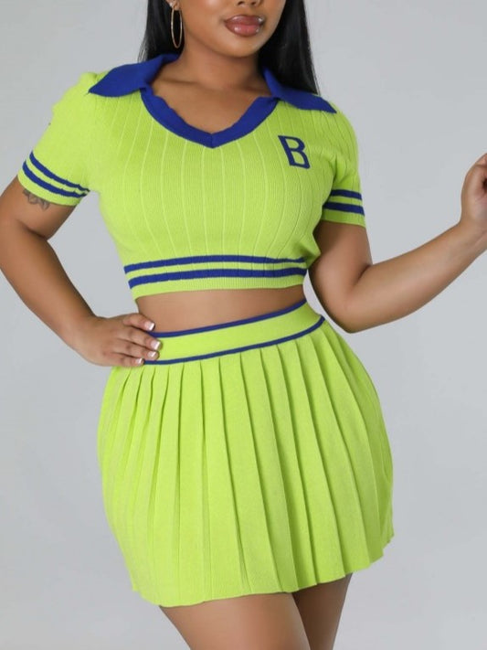 Sporty Look Short Sleeve Top With Green Pleated Skirt Set