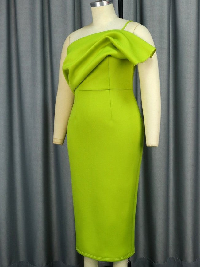Stylish Green Solid Fitted Sleeveless Dress