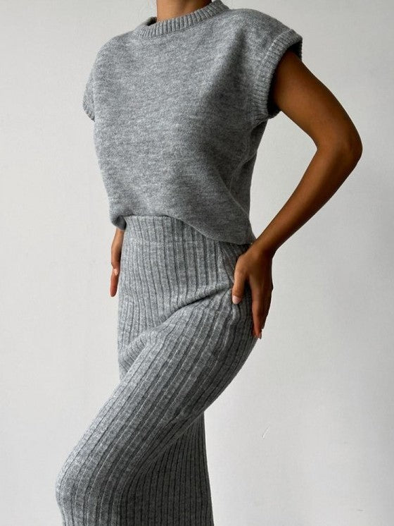 Winter Must Have! Solid High Rise Sweater Skirt Set