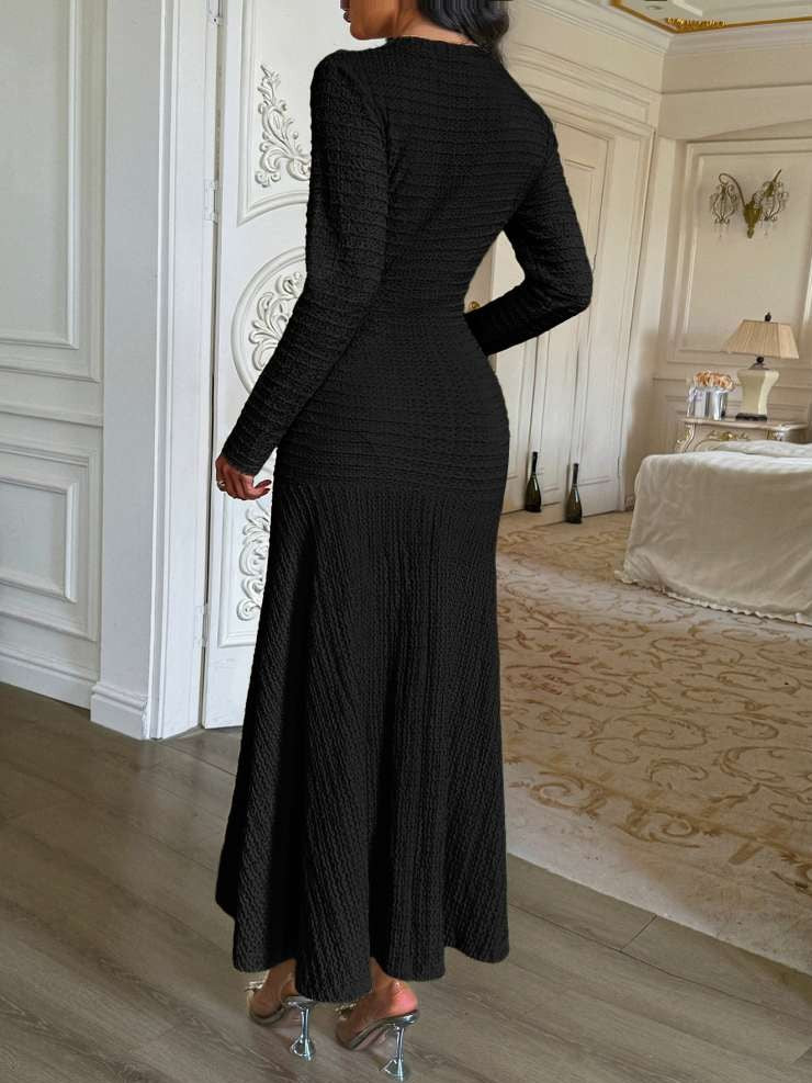 Classy Mid Rise Long Sleeve Black Dress