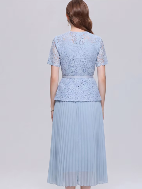 Exquisite Lace Blue Pleated Dress
