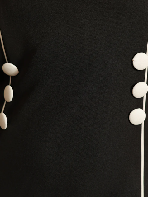 Smart Contrast Button Decor Black Dress