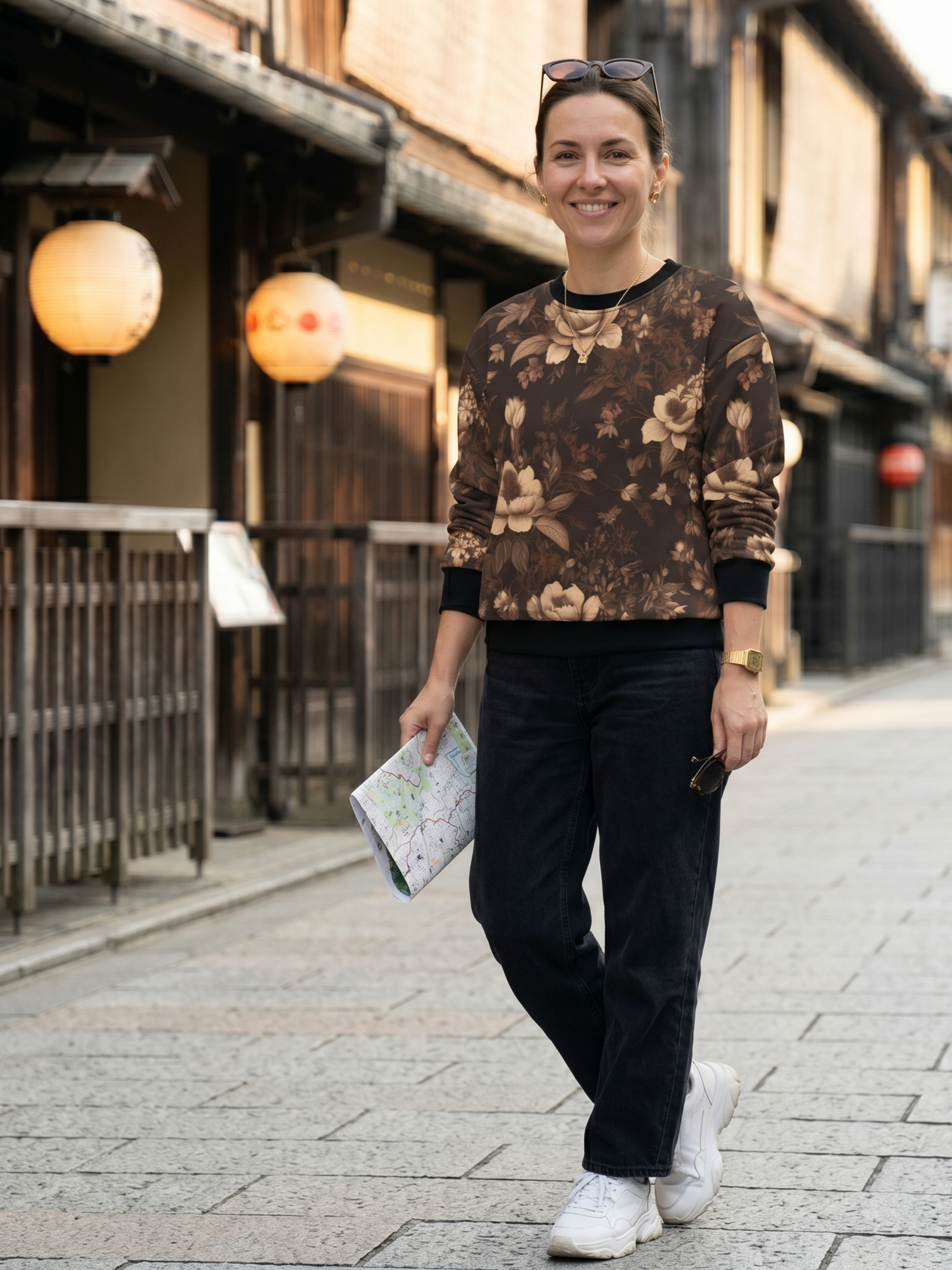 Fabulous Woody Rose Print Sweatshirt