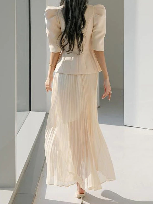 Splendid Coat With Pleated Skirt Set