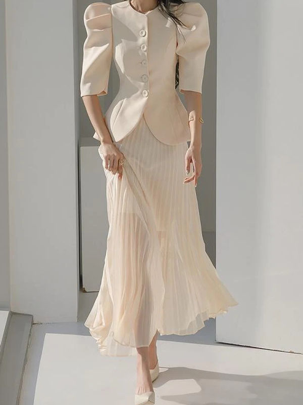 Splendid Coat With Pleated Skirt Set