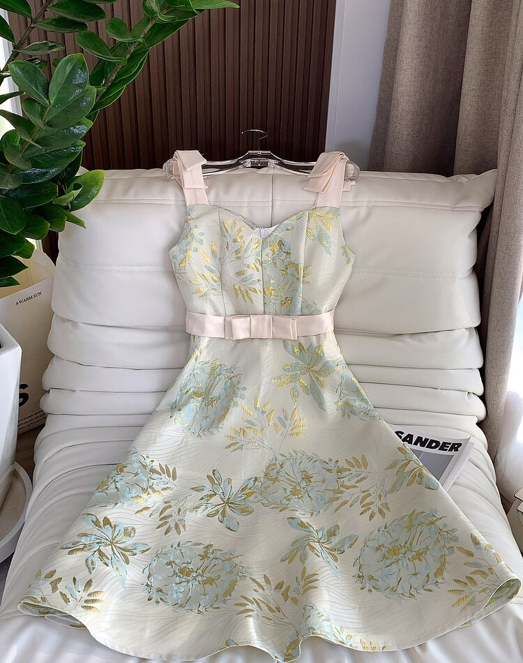 Beautiful Pastel Big Swing Slim V Neck Sleeveless Dress