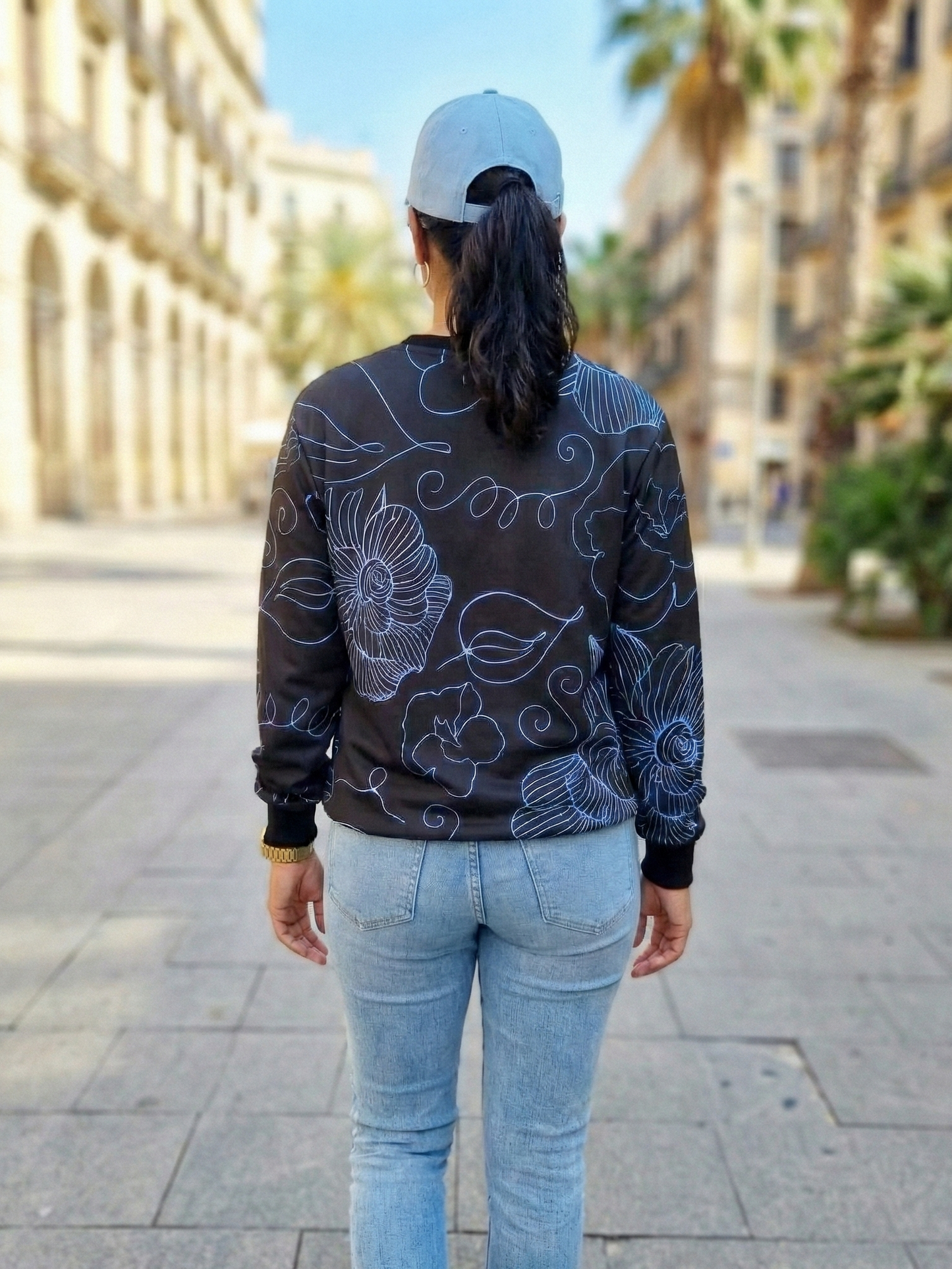 Fresh Floral Print Blue Sweatshirt