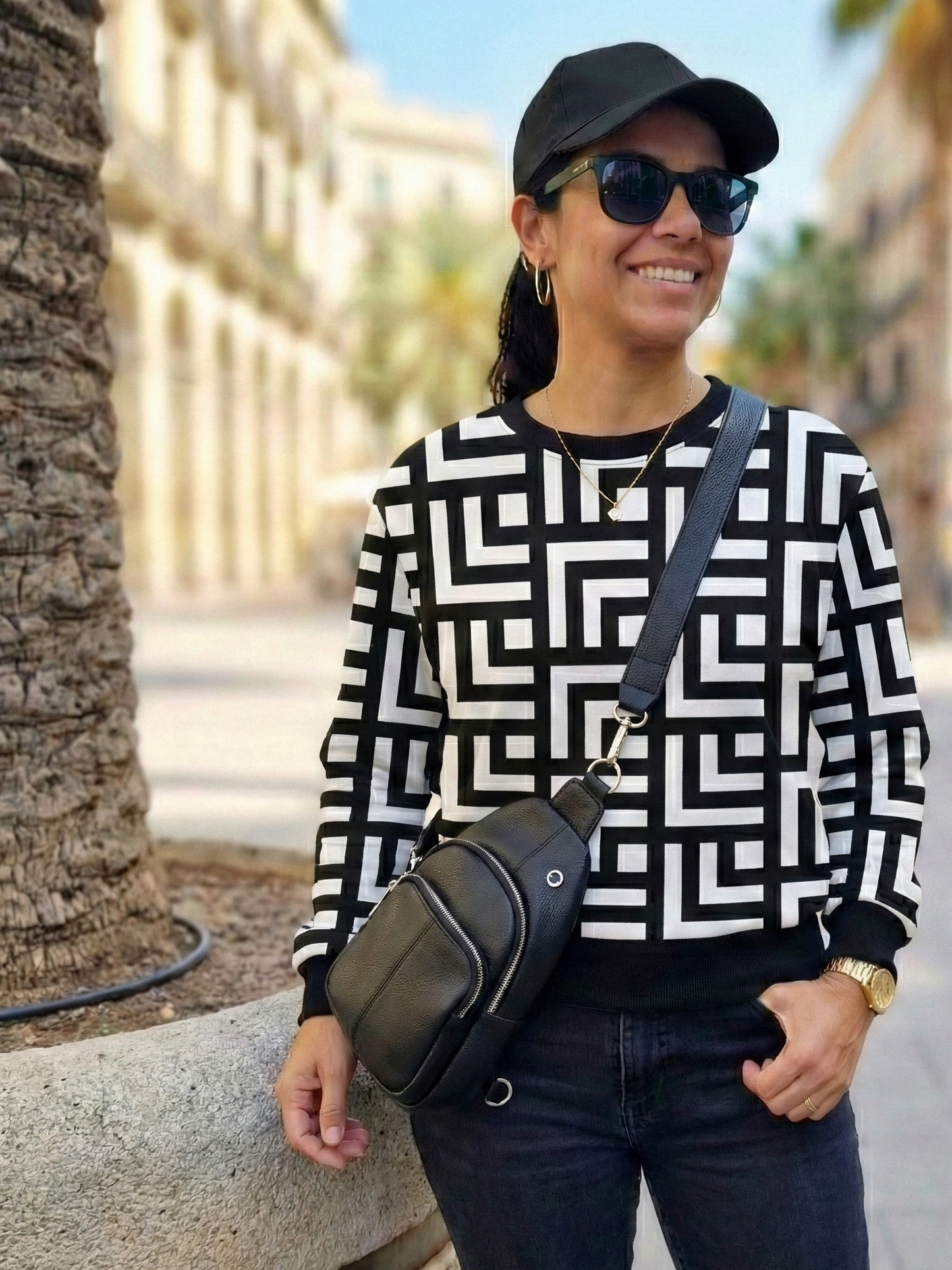 Dubai Vibe Geometric Print Black Sweatshirt
