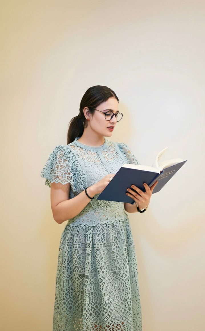 Fabulous O Neck A Line Lace Slim Dress - Ships in 24 Hrs