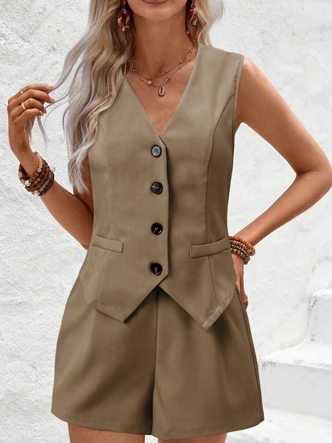 Chic Solid Sleeveless Shorts Khaki Set