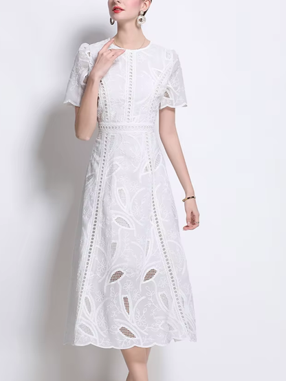 Elegant Lace O Neck White Evening Dress