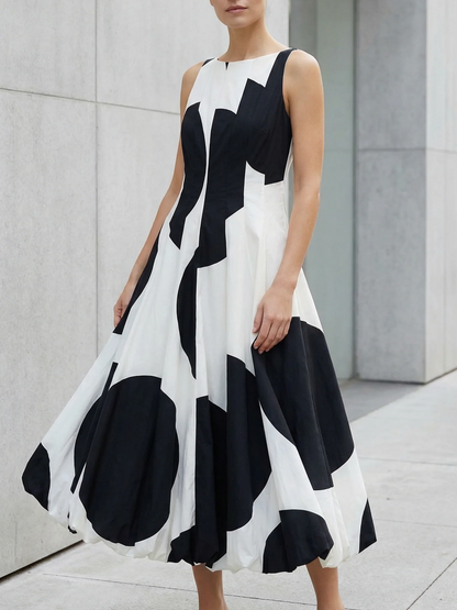 Lovely Monochrome Swing Abstract Midi Dress
