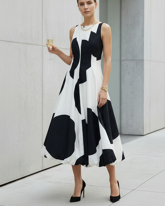 Lovely Monochrome Swing Abstract Midi Dress