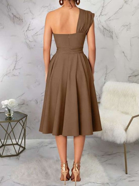 Charming One Shoulder Solid Pleated Sleeveless Brown Midi Dress