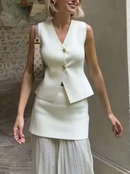 Fabulous Knitted Vest Coat With High Waist Pleated Skirt Co ord Set