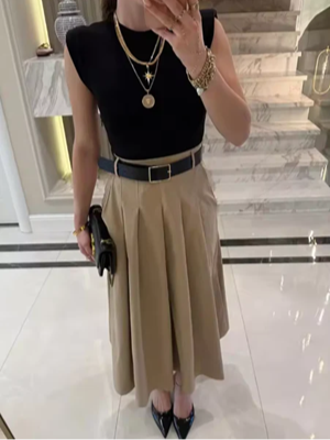 New Arrival Dual Tone Pleated Dress With Belt