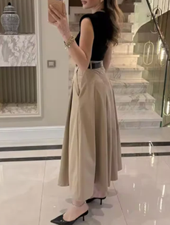 New Arrival Dual Tone Pleated Dress With Belt