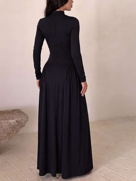 Simple Round Neck Long Sleeve High Rise Black Dress