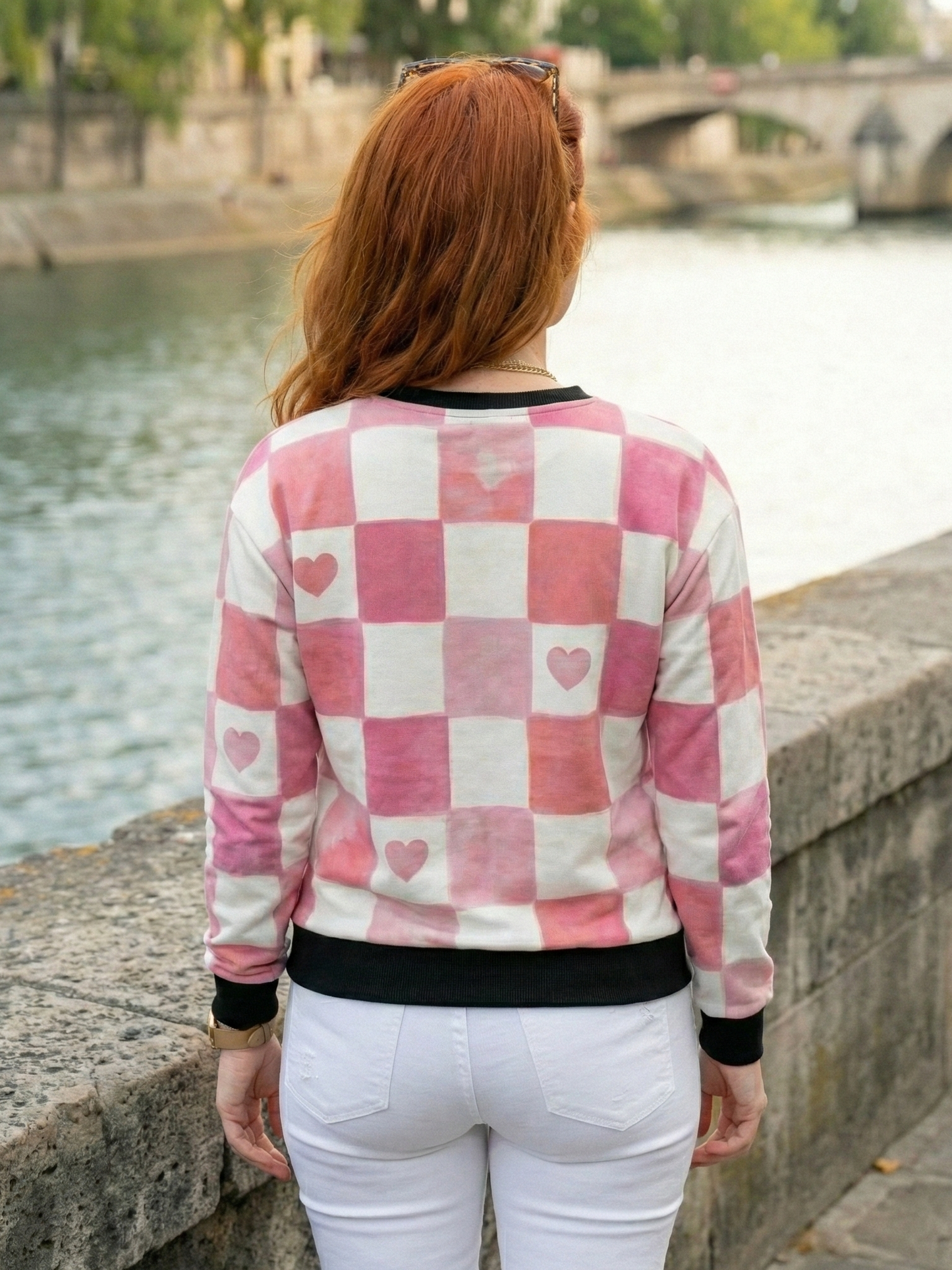 Switzerland Vibe Checkered Heart Print Pink Sweatshirt