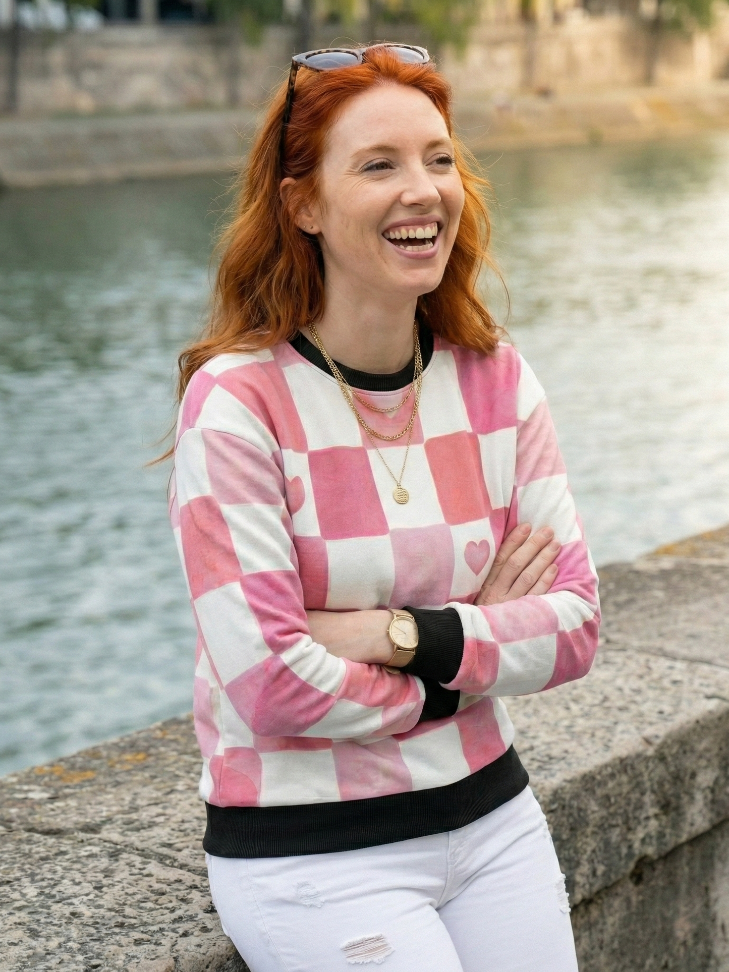 Switzerland Vibe Checkered Heart Print Pink Sweatshirt