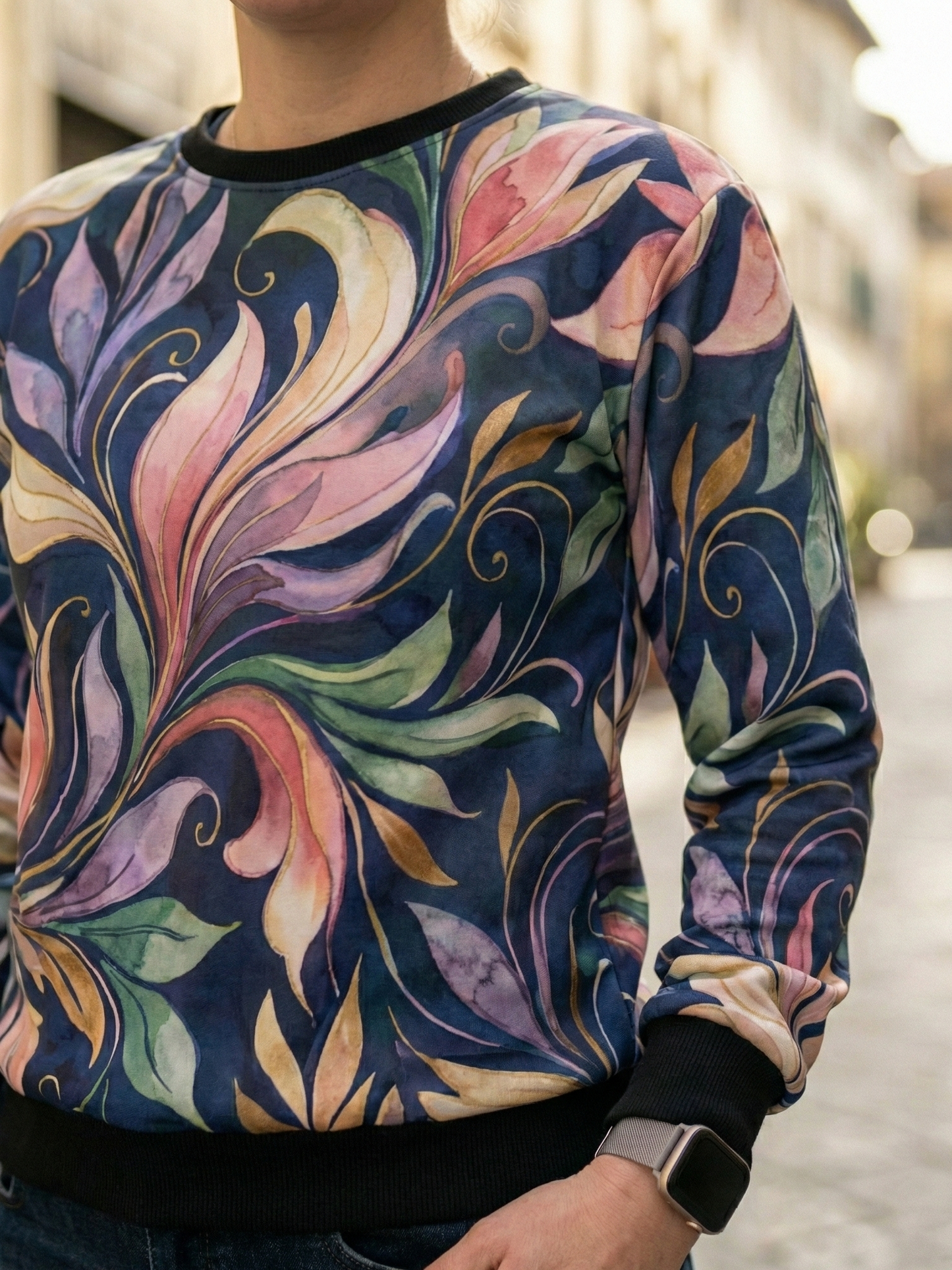 Soothing Nature Inspired Print Multi Colour Sweatshirt