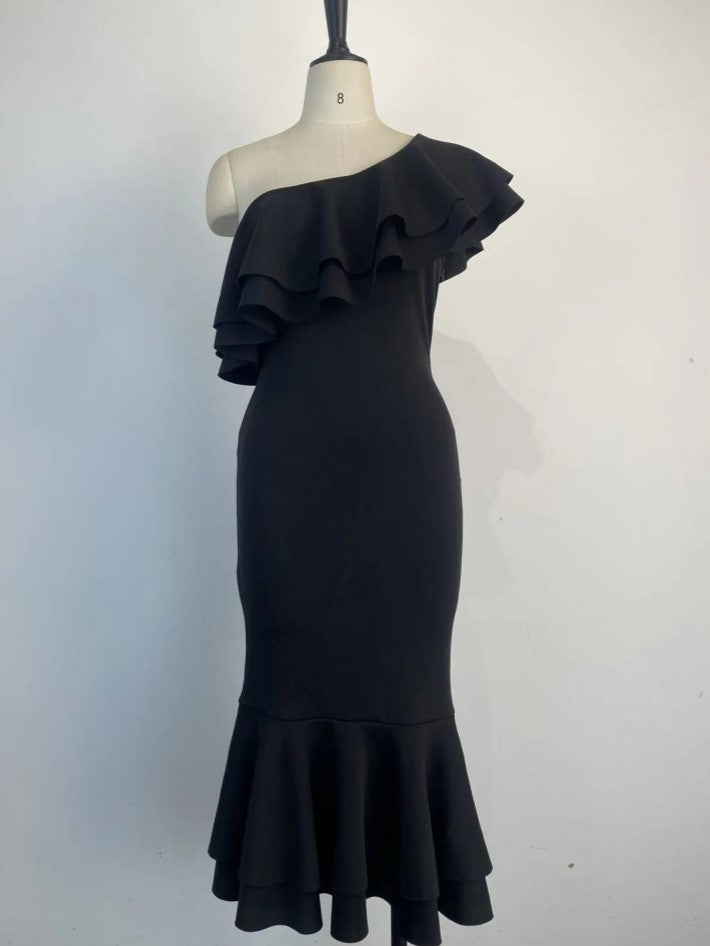 Stylish Ruffled Fishtail Sleeveless Evening Black Dress